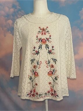 Lovely Altar’d State Cream Lace Tunic with Colorful Floral Embroidery